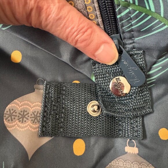 Thirty-One Green w/Christmas Holiday Ornaments Insulated Tote w/Zipper Close - Picture 11 of 14